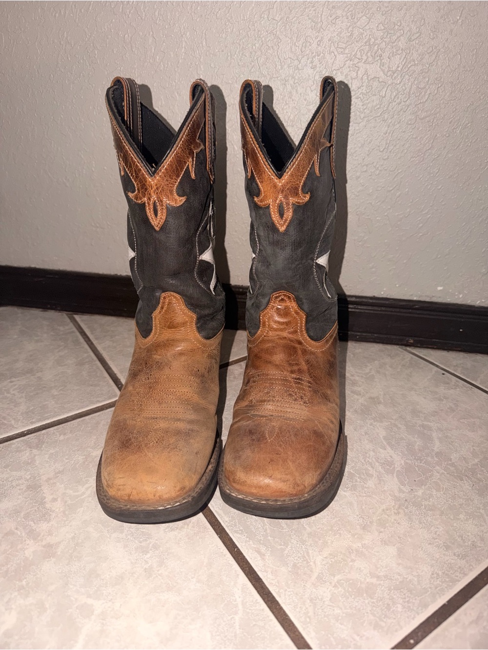 Roper Youth Boys Tan/Navy Leather Monterey Star Cowboy Boots US Size 4